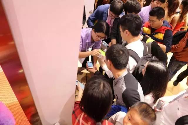 2017年广州定制家居展圆满收官,德维尔再踏新(xīn)征程!