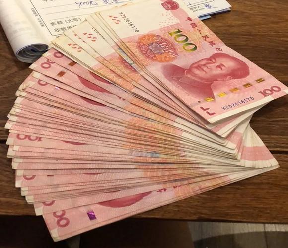 燃爆全城 | 德维尔湛江旗舰店(diàn)总裁签售活动完美收官!